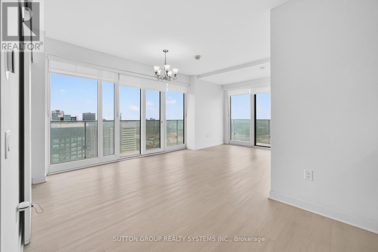 Photo 21 of 4710 3900 Confederation Parkway, Mississauga ON