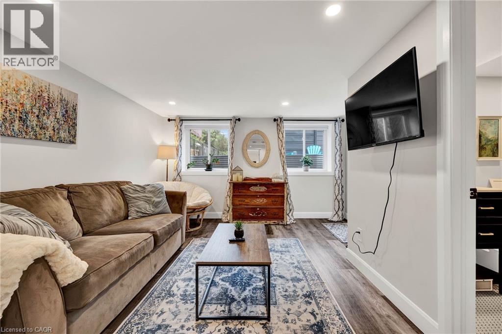 Photo 14 of 604 Guelph Street, Kitchener ON