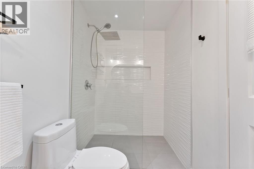 Photo 11 of 23 Macaulay Street W Unit 2, Hamilton ON