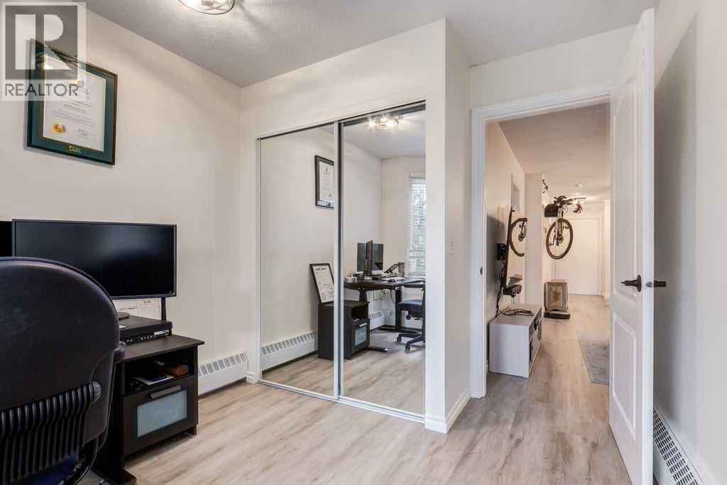 Photo 3 of 211 2204 1 Street Sw, Calgary AB