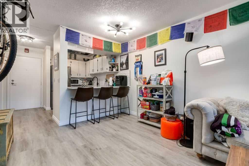 Photo 1 of 211 2204 1 Street Sw, Calgary AB