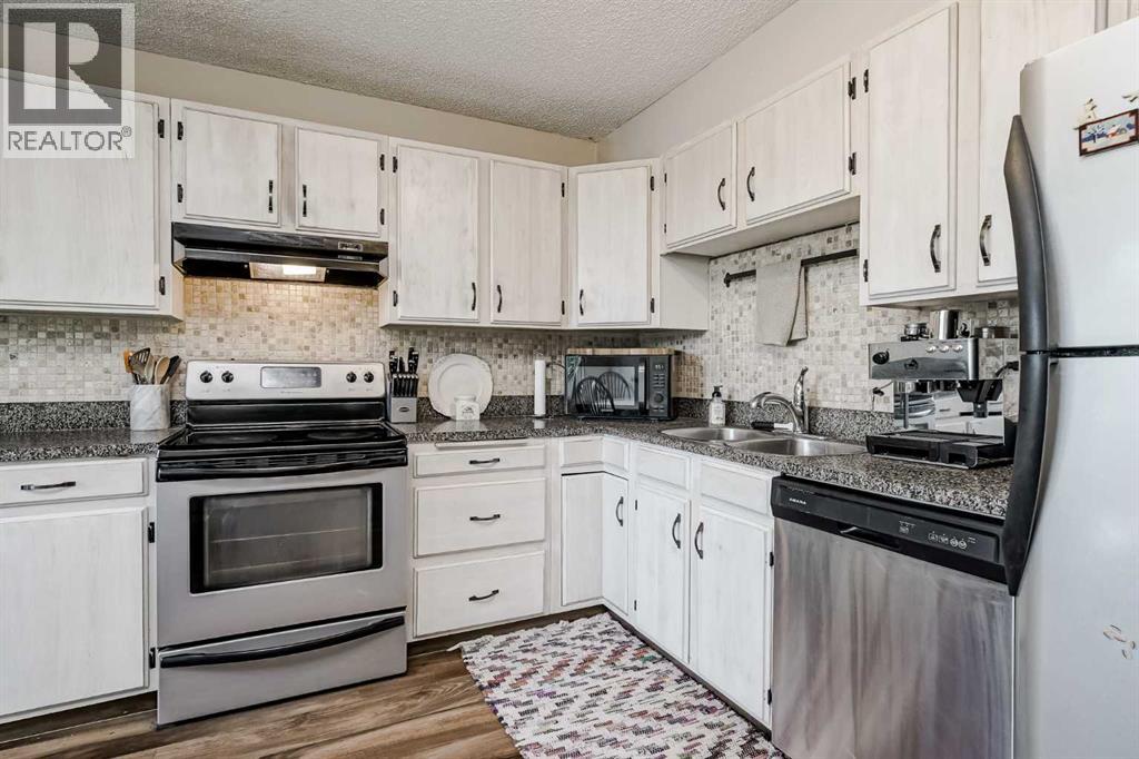 Photo 27 of 29 99 Midpark Gardens Se, Calgary AB