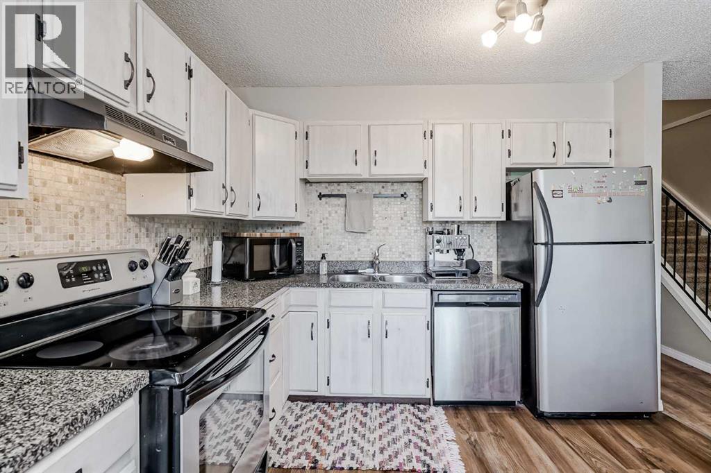 Photo 14 of 29 99 Midpark Gardens Se, Calgary AB