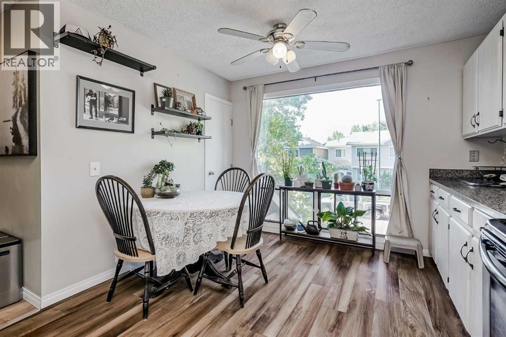 Photo 13 of 29 99 Midpark Gardens Se, Calgary AB