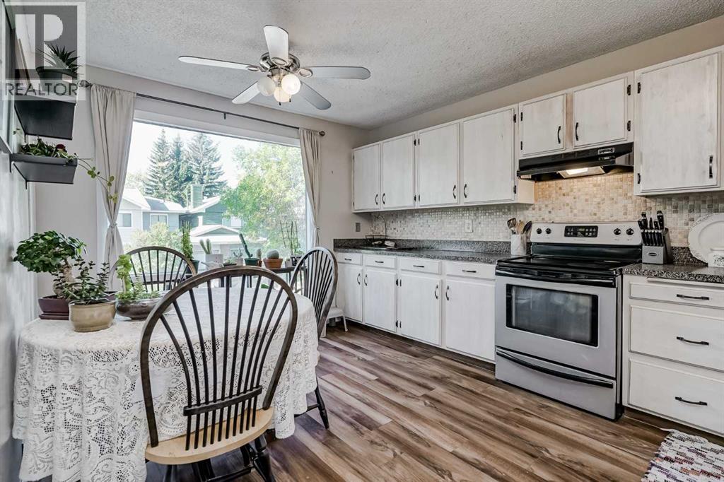 Photo 32 of 29 99 Midpark Gardens Se, Calgary AB