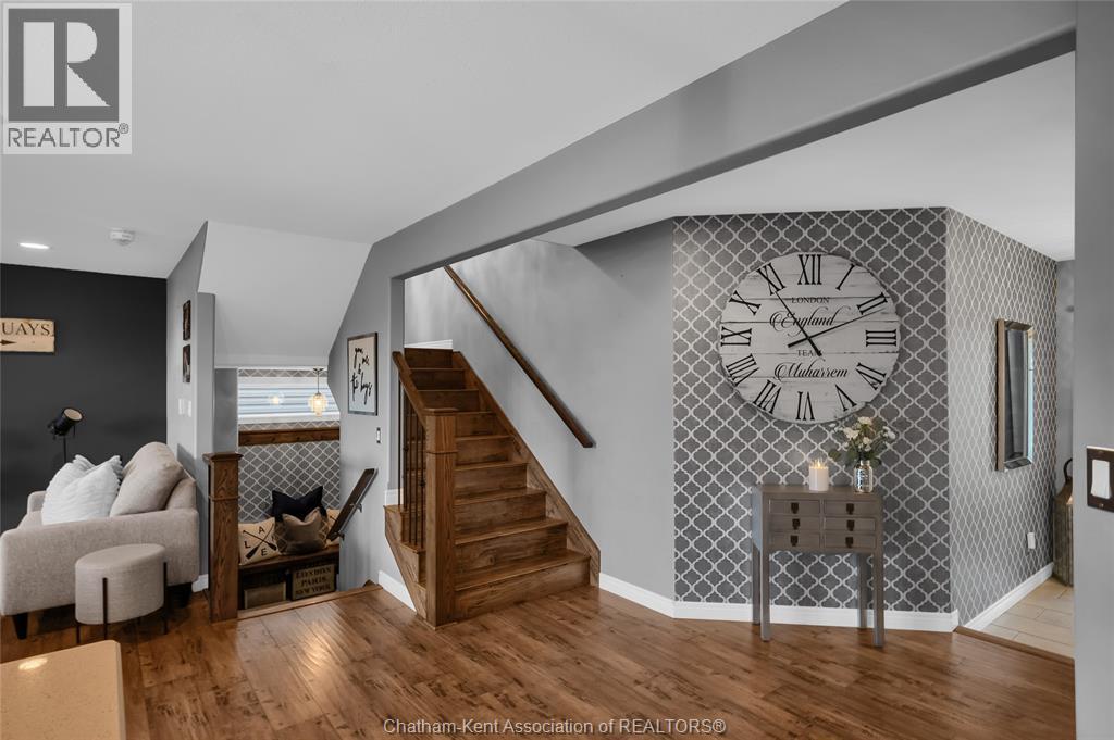 Photo 4 of 247 Hudson Drive, Chatham ON