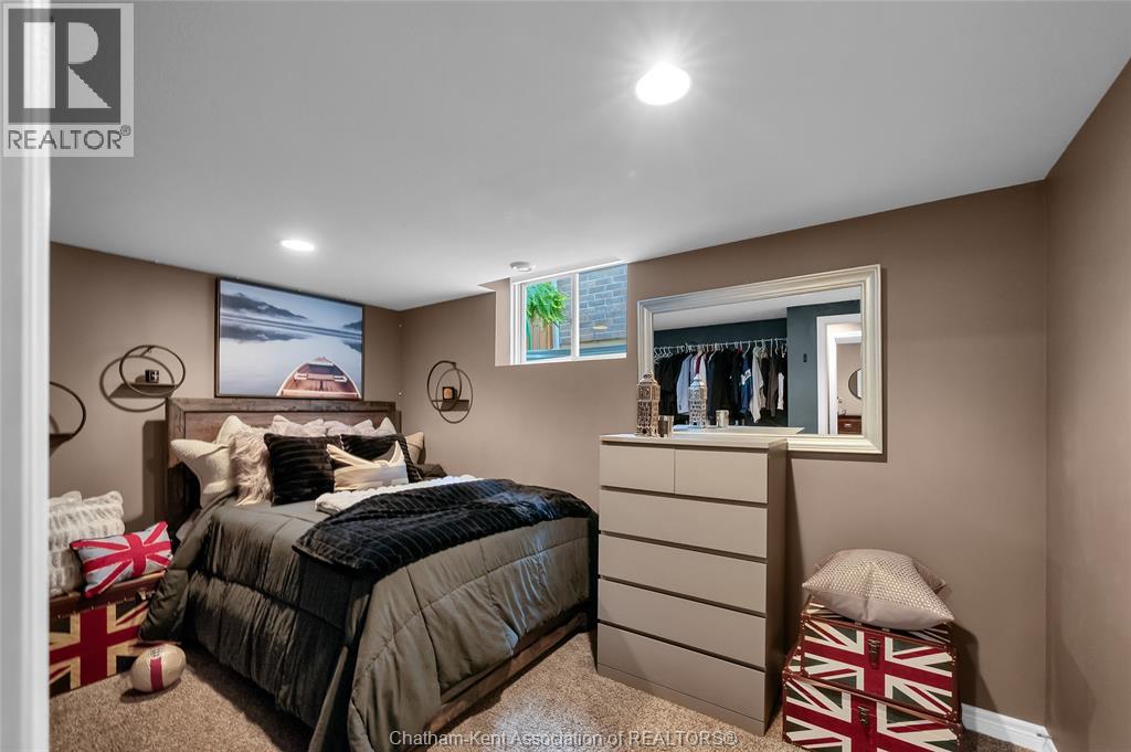 Photo 34 of 247 Hudson Drive, Chatham ON