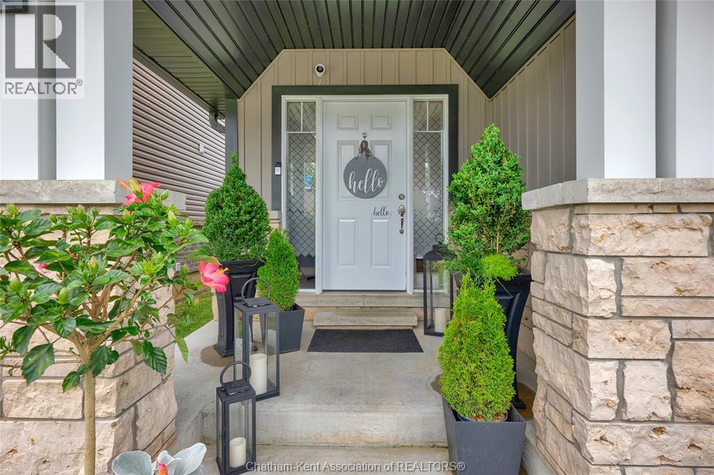 Photo 27 of 247 Hudson Drive, Chatham ON