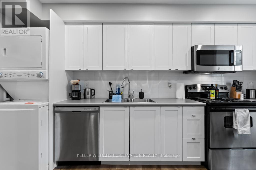 Photo 19 of 1 164 168 Picton Street E, Hamilton ON
