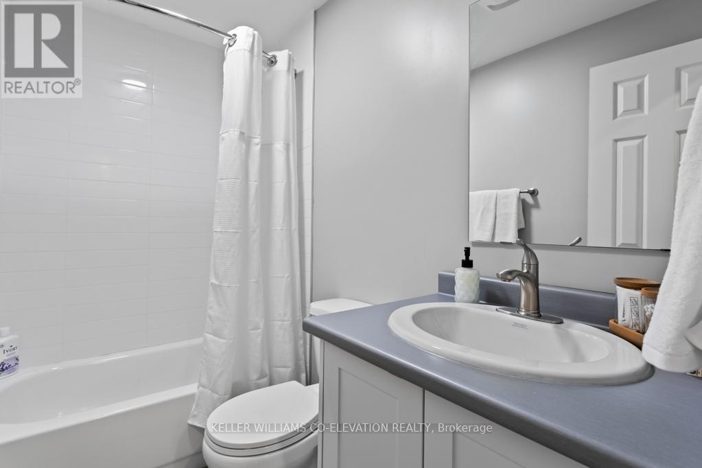 Photo 23 of 1 164 168 Picton Street E, Hamilton ON