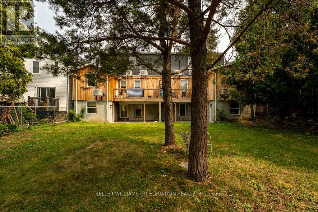 Photo 21 of 1 164 168 Picton Street E, Hamilton ON