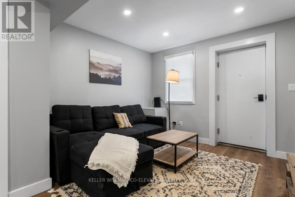 Photo 22 of 2 164 168 Picton Street E, Hamilton ON