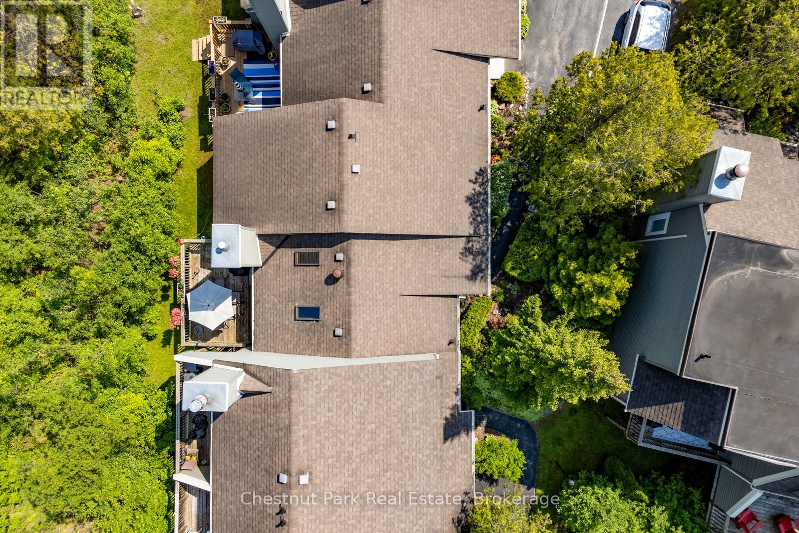 Photo 22 of 197 Escarpment Crescent, Collingwood ON
