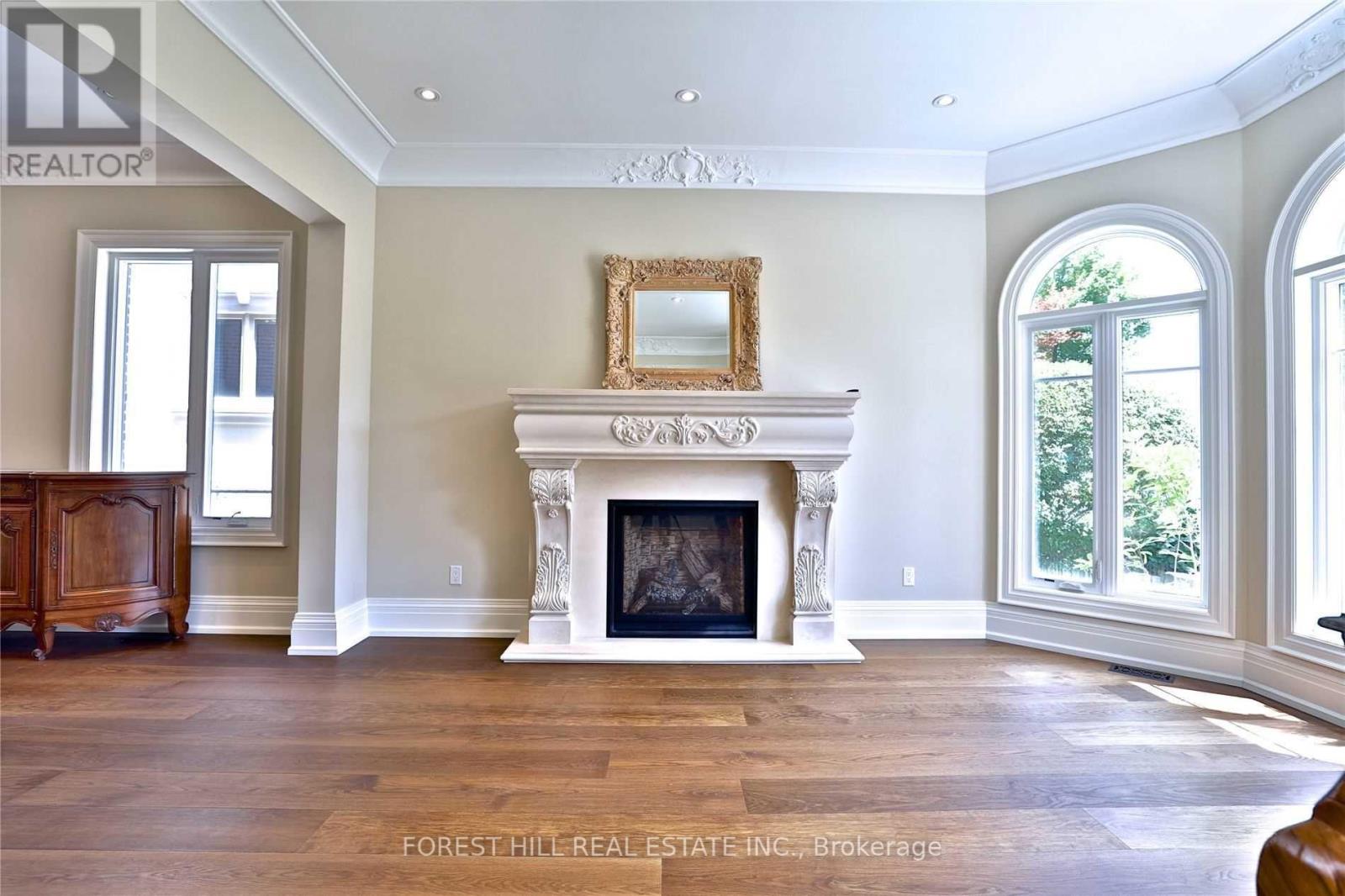 Photo 2 of 126 Beechwood Avenue, Toronto ON