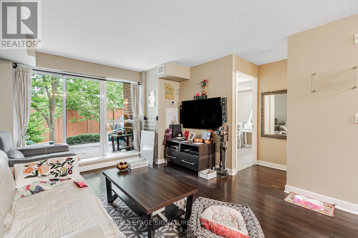 Photo 9 of 221 120 Dallimore Circle, Toronto ON