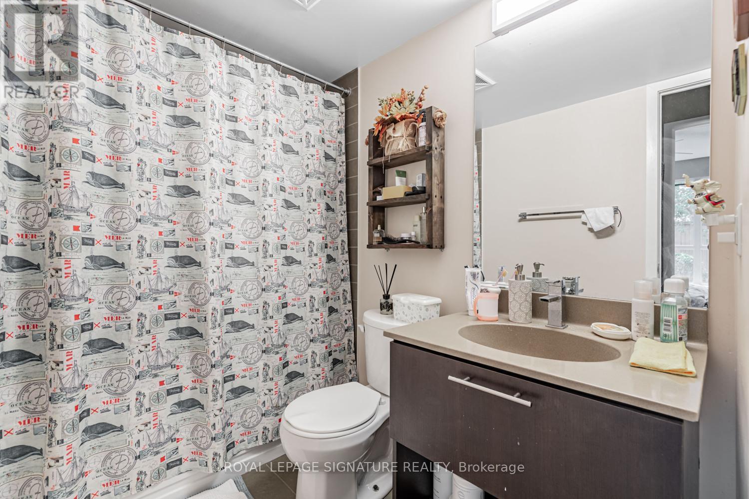 Photo 18 of 221 120 Dallimore Circle, Toronto ON