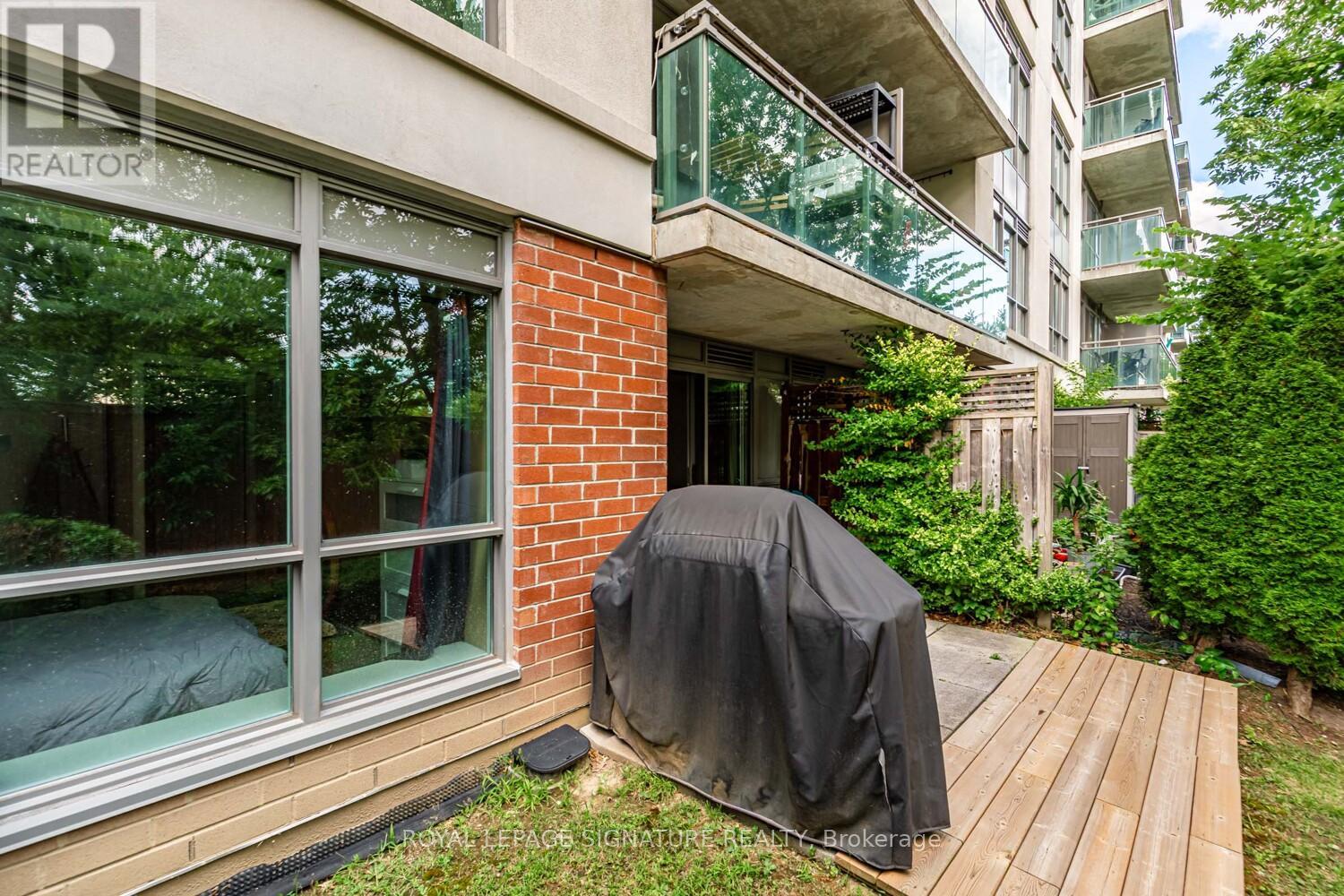 Photo 24 of 221 120 Dallimore Circle, Toronto ON