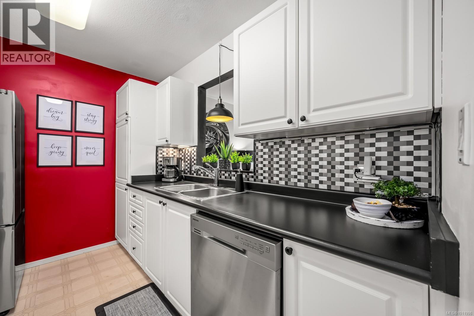 402 280 Dogwood St S, Campbell River
