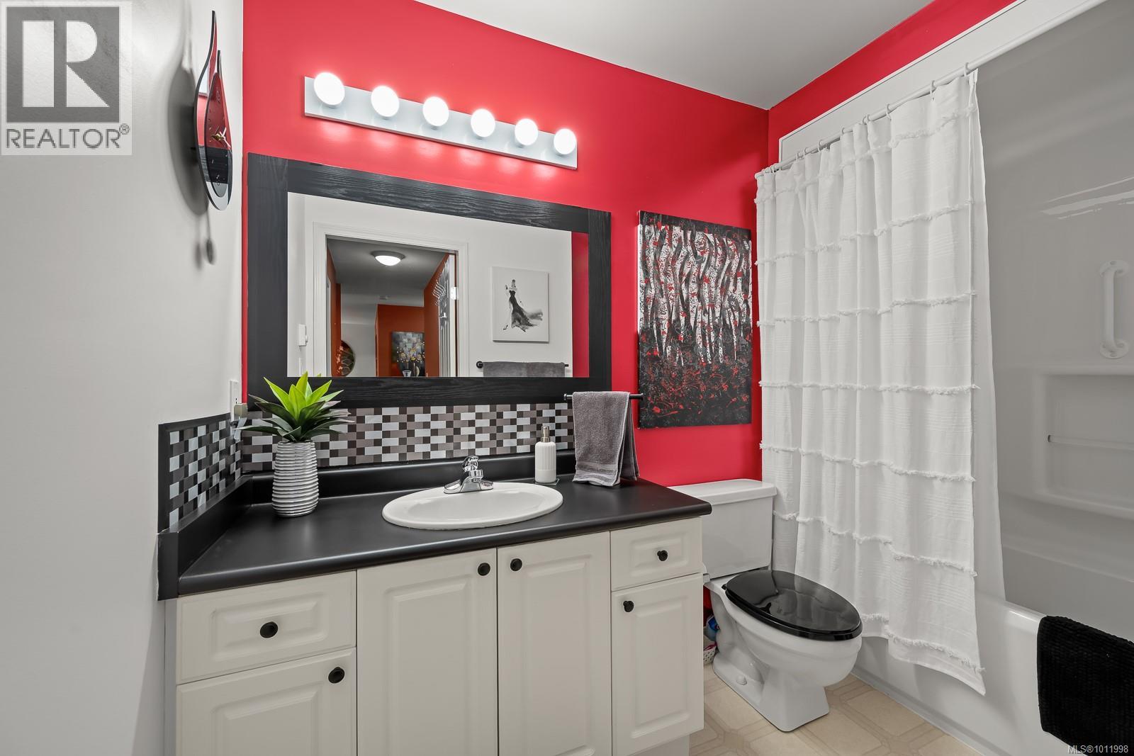402 280 Dogwood St S, Campbell River