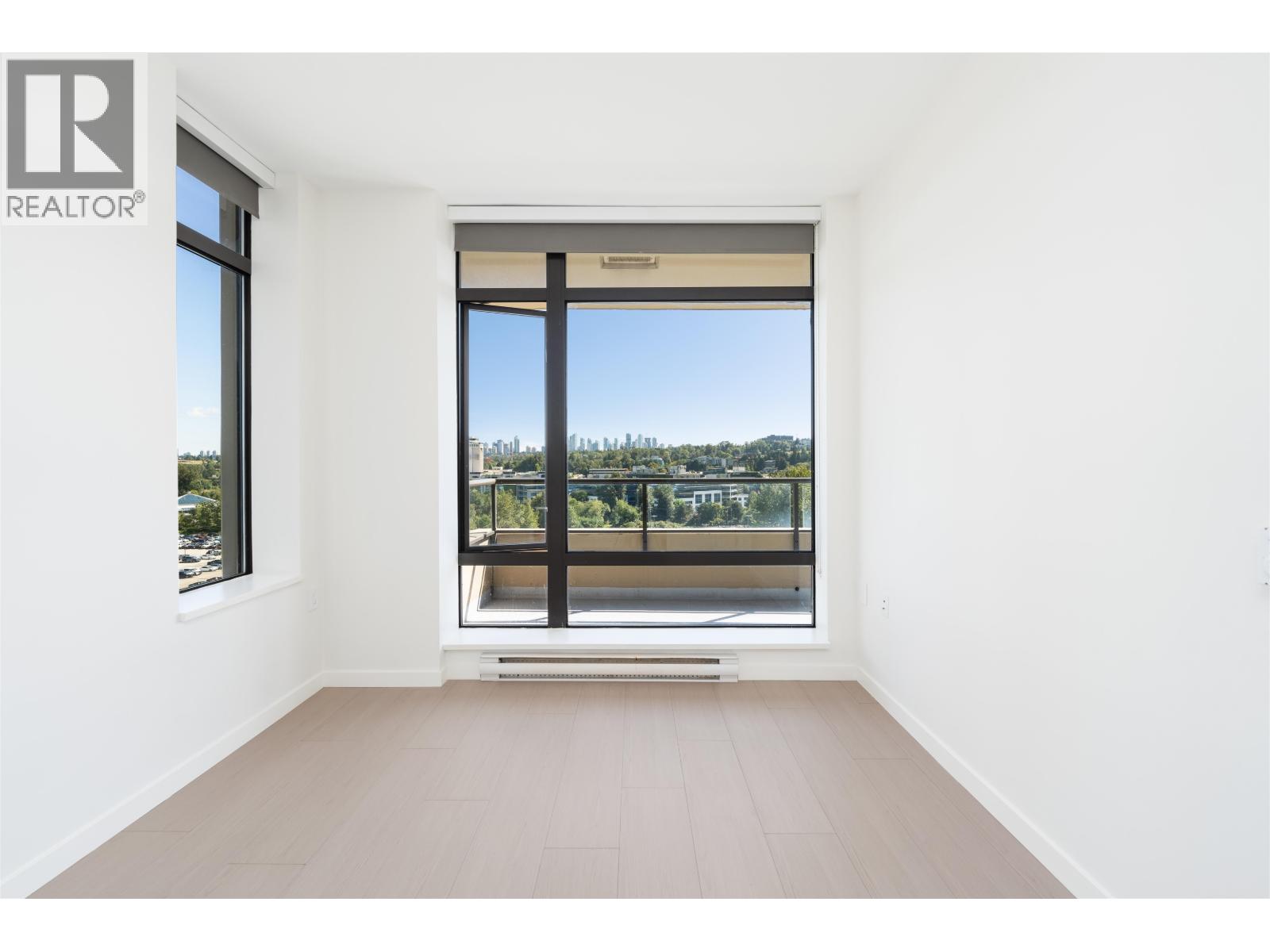 Photo 1 of 1002 2355 Madison Avenue, Burnaby BC