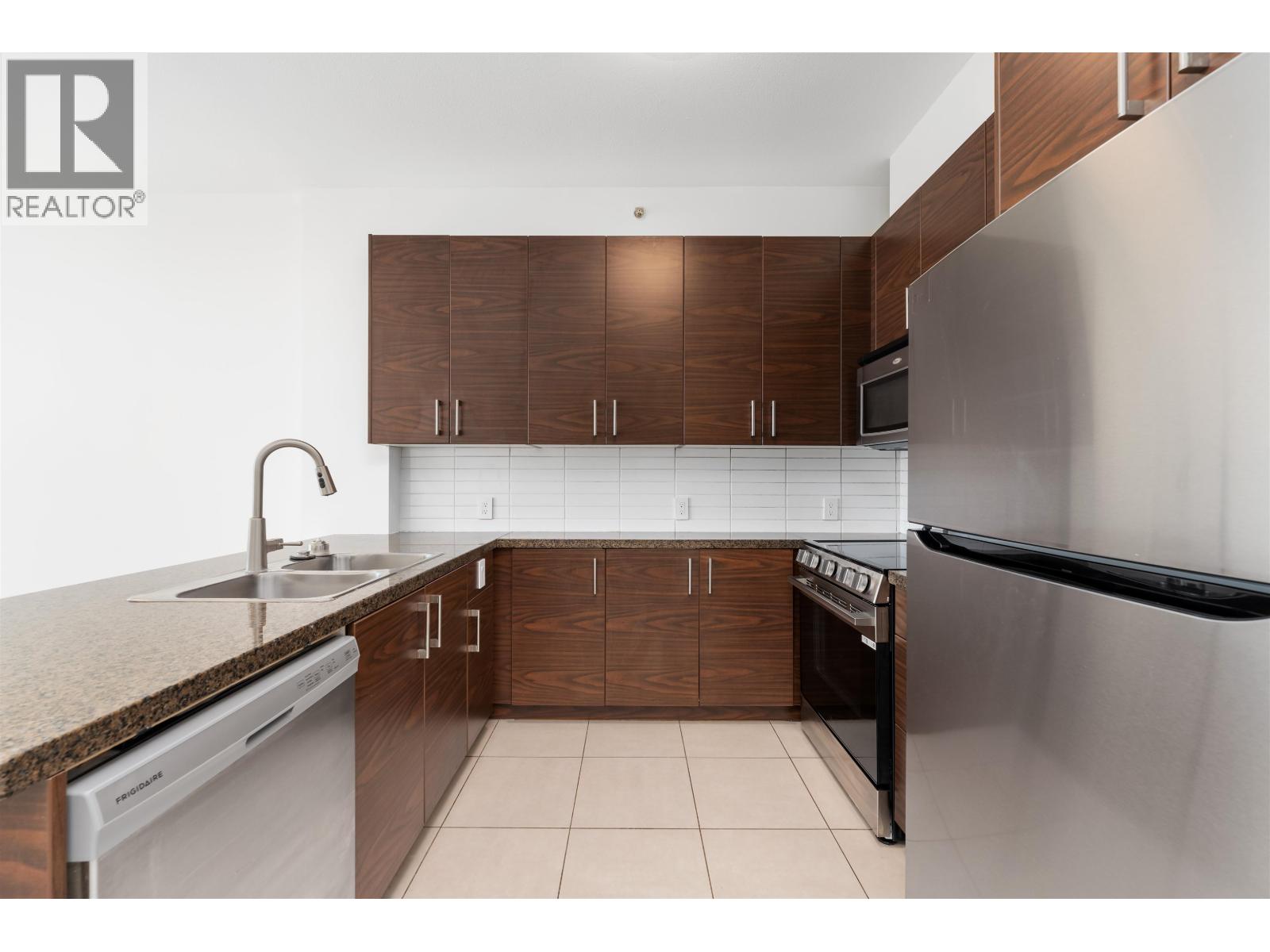 Photo 36 of 1002 2355 Madison Avenue, Burnaby BC