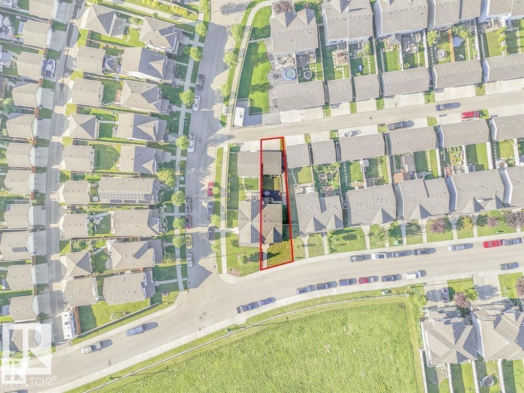 Photo 30 of 2954 18 A Av Nw, Edmonton AB