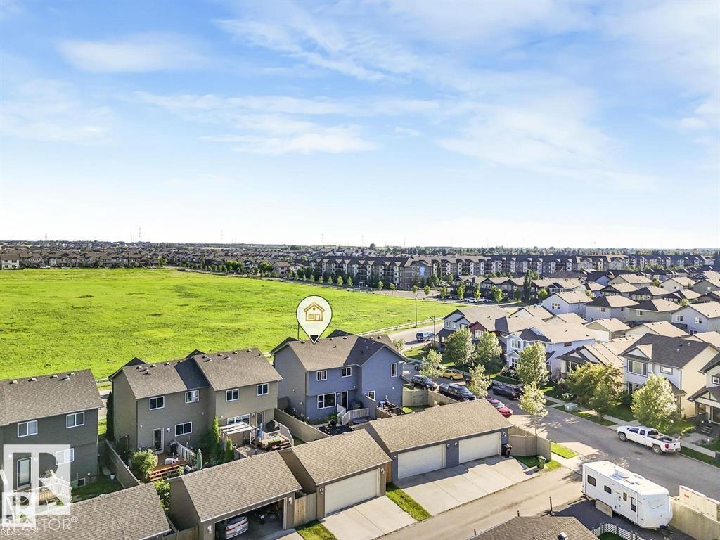 Photo 42 of 2954 18 A Av Nw, Edmonton AB