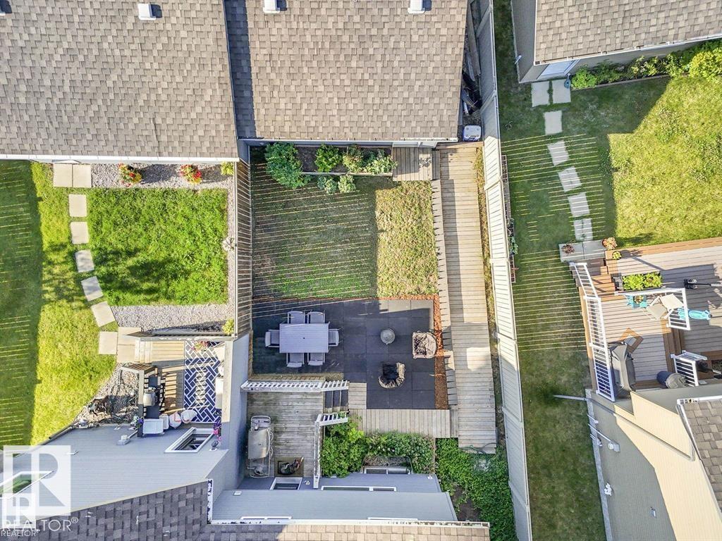 Photo 20 of 2954 18 A Av Nw, Edmonton AB