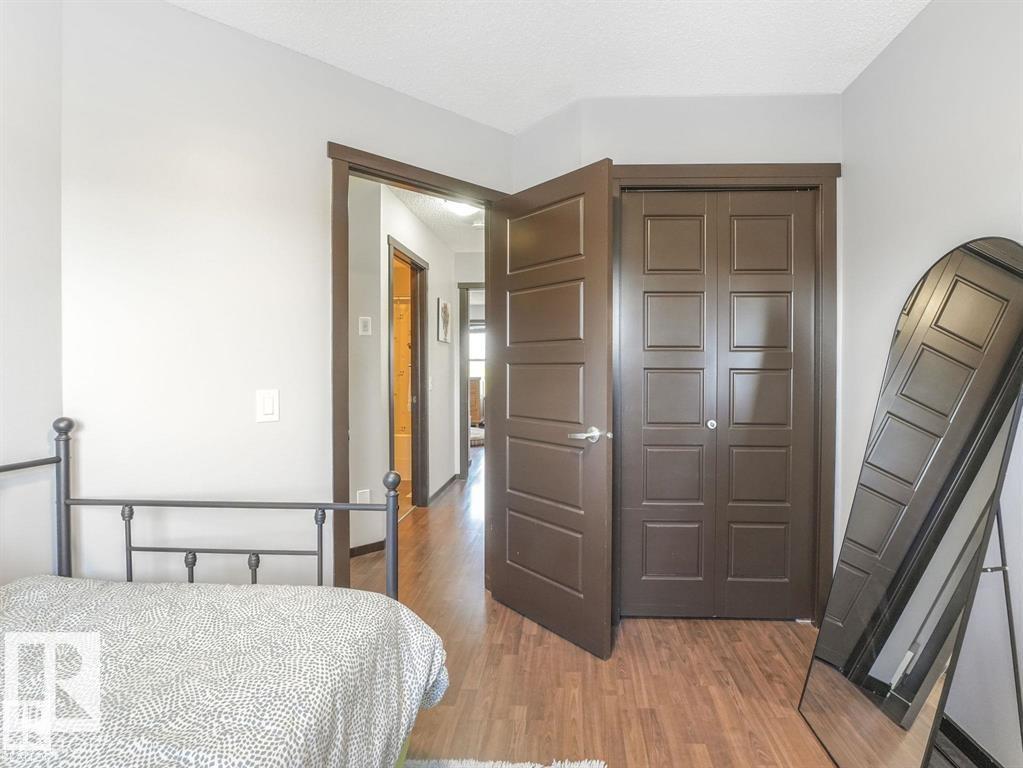 Photo 21 of 2954 18 A Av Nw, Edmonton AB