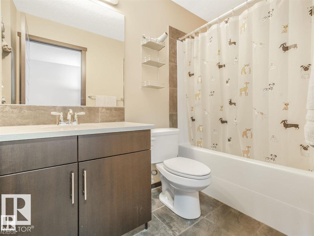 Photo 22 of 2954 18 A Av Nw, Edmonton AB