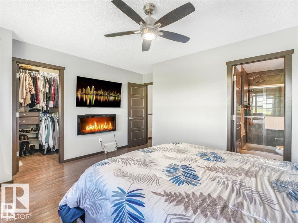 Photo 23 of 2954 18 A Av Nw, Edmonton AB