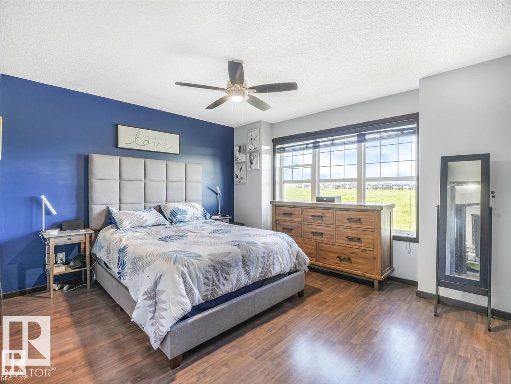 Photo 56 of 2954 18 A Av Nw, Edmonton AB