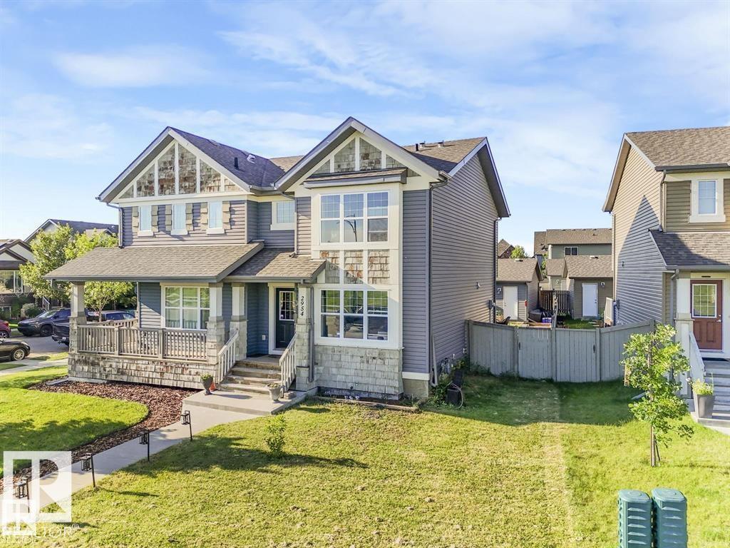 Photo 39 of 2954 18 A Av Nw, Edmonton AB