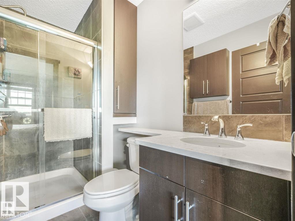 Photo 41 of 2954 18 A Av Nw, Edmonton AB