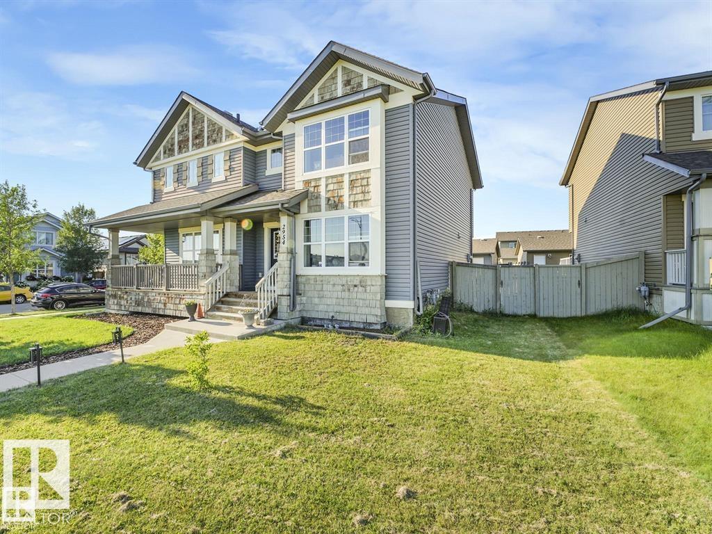 Photo 5 of 2954 18 A Av Nw, Edmonton AB