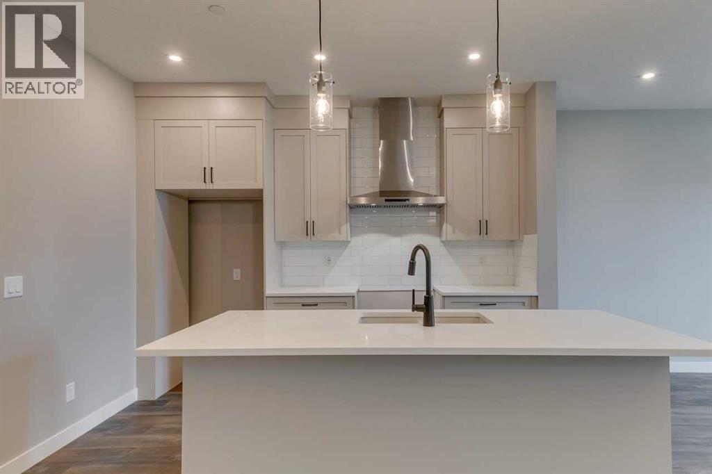 Photo 33 of 469 Hotchkiss Drive Sw, Calgary AB