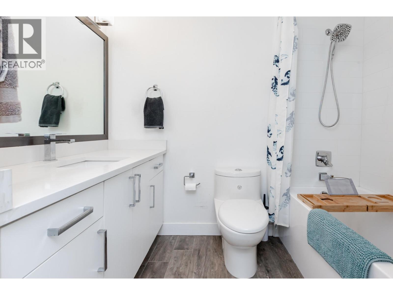 105E 3655 SHAUGHNESSY STREET, Port Coquitlam