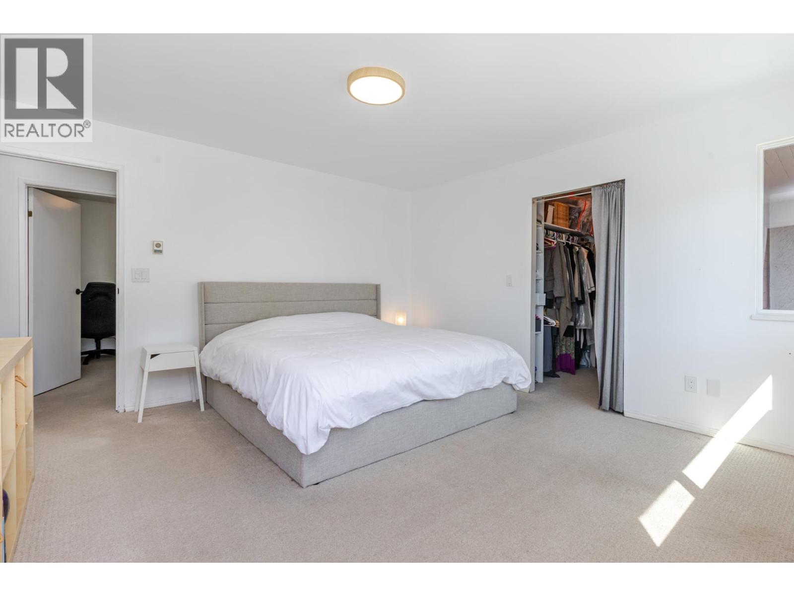 105E 3655 SHAUGHNESSY STREET, Port Coquitlam