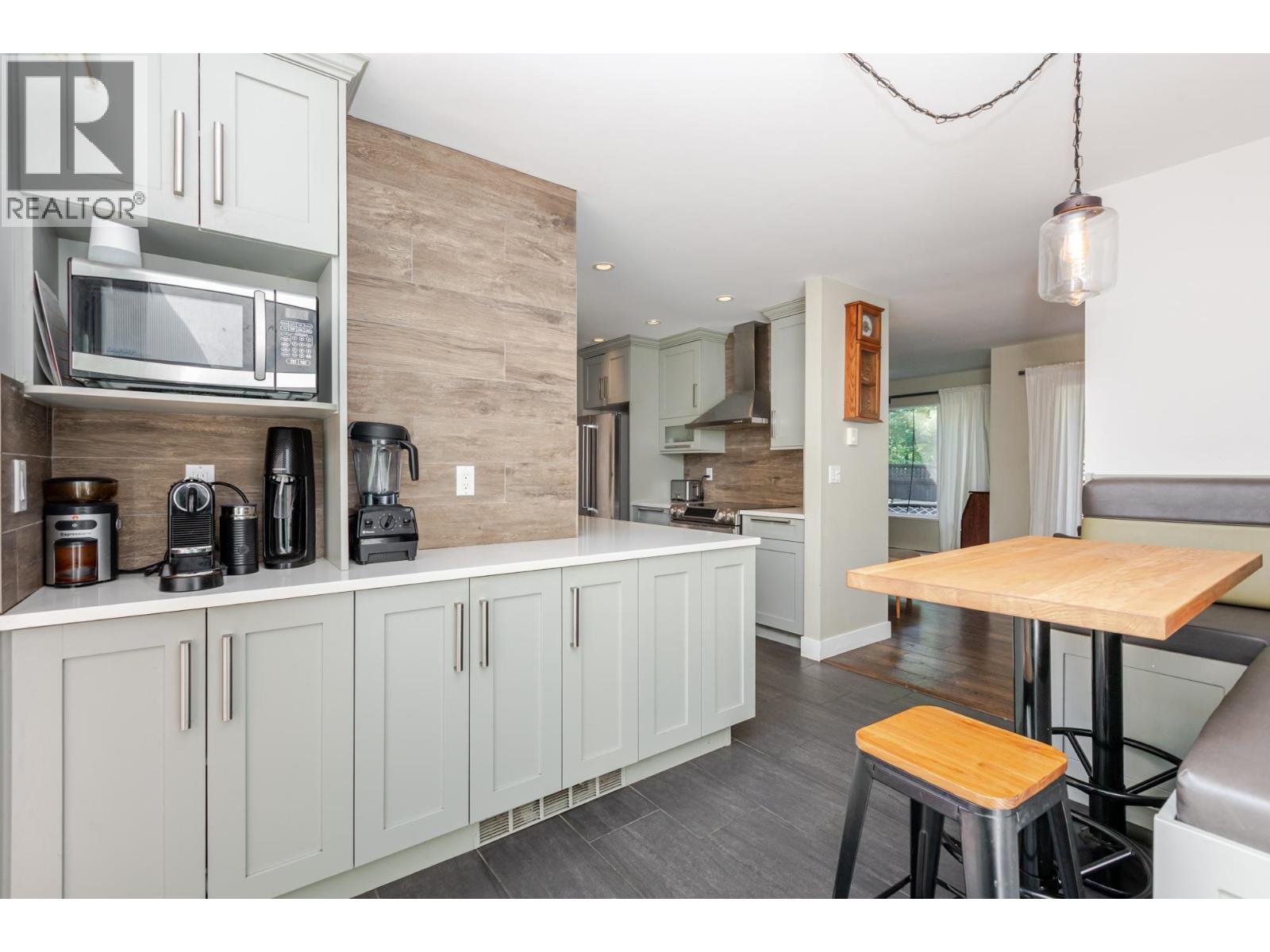 105E 3655 SHAUGHNESSY STREET, Port Coquitlam