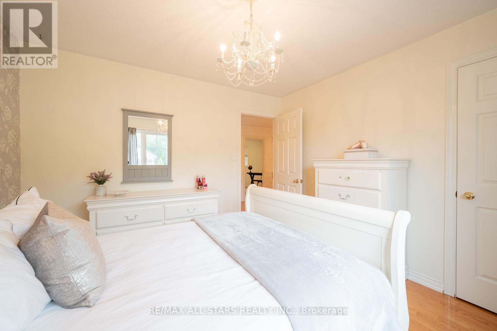 Photo 22 of 150 Park Drive, Whitchurchstouffville ON