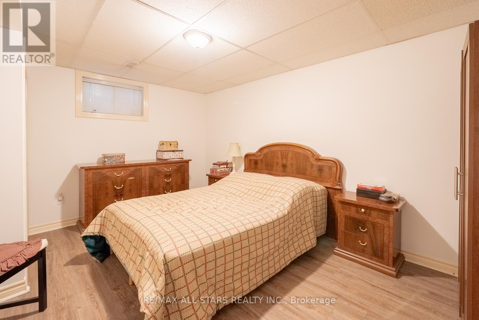 Photo 35 of 150 Park Drive, Whitchurchstouffville ON