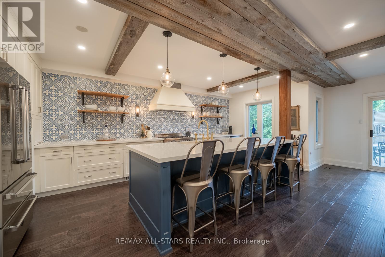 Photo 1 of 150 Park Drive, Whitchurchstouffville ON