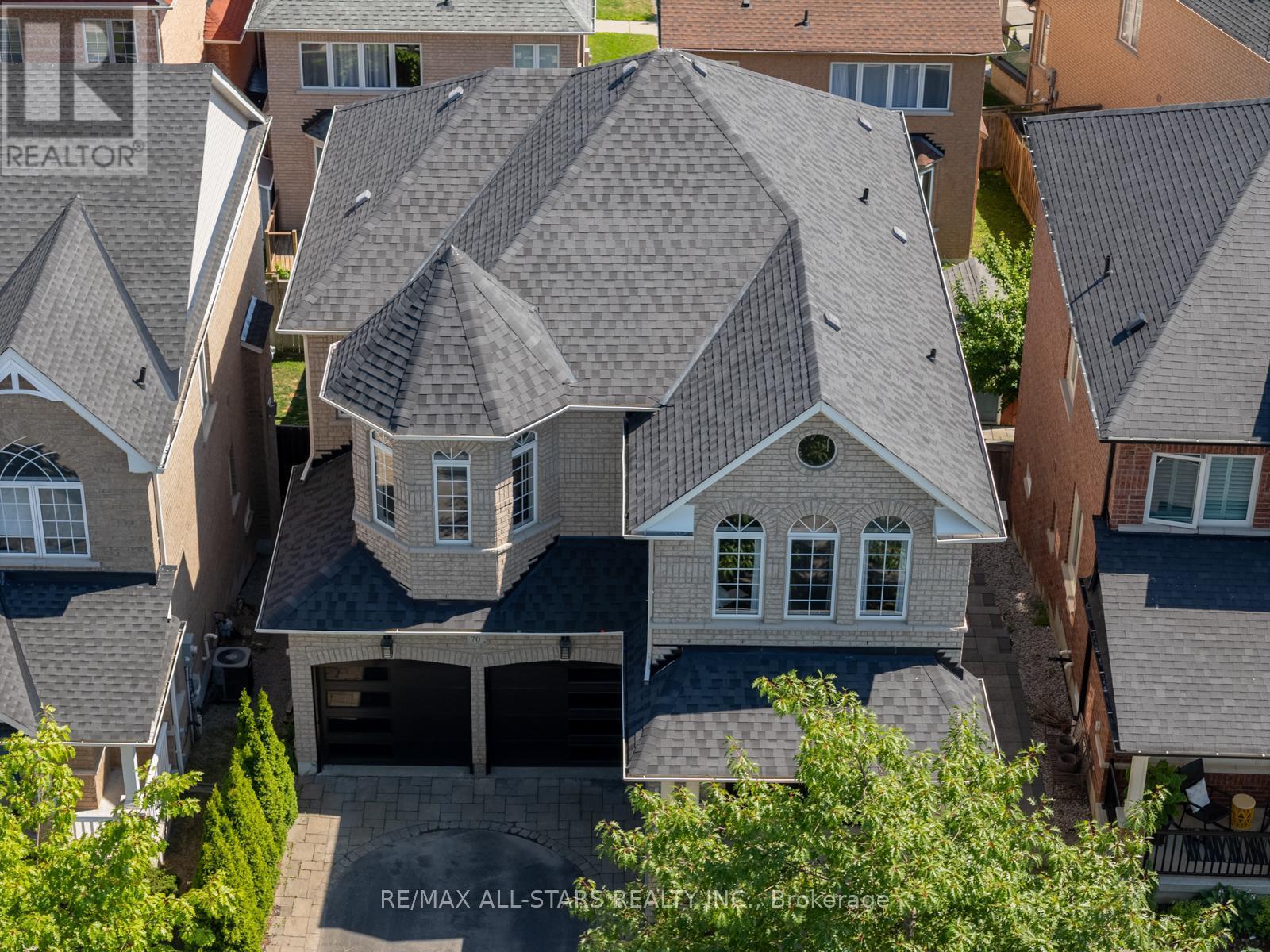 Photo 46 of 70 Isabella Garden Lane, Whitchurchstouffville ON