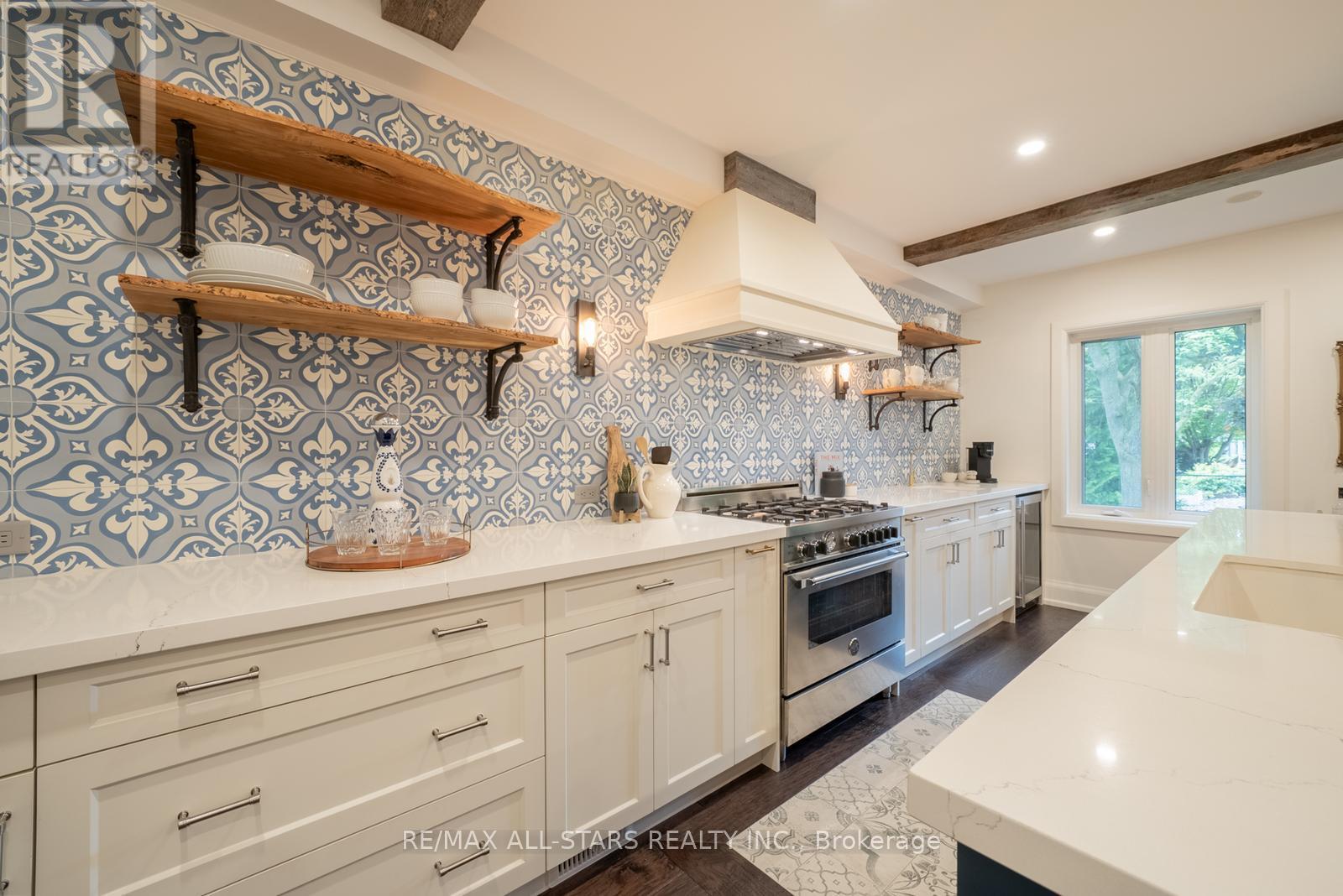 Photo 10 of 150 Park Drive, Whitchurchstouffville ON