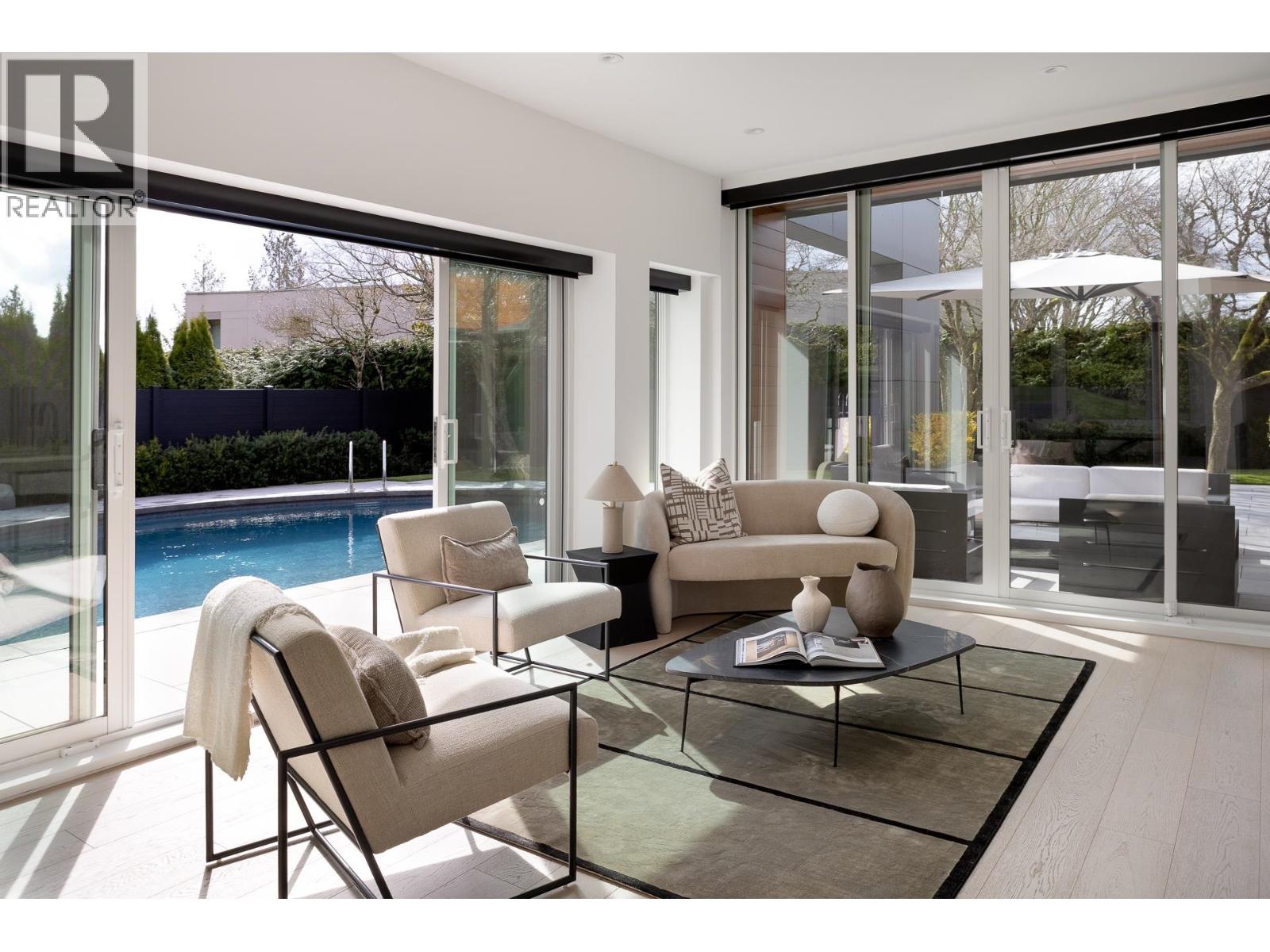 Photo 13 of 4278 Rockridge Place, West Vancouver BC