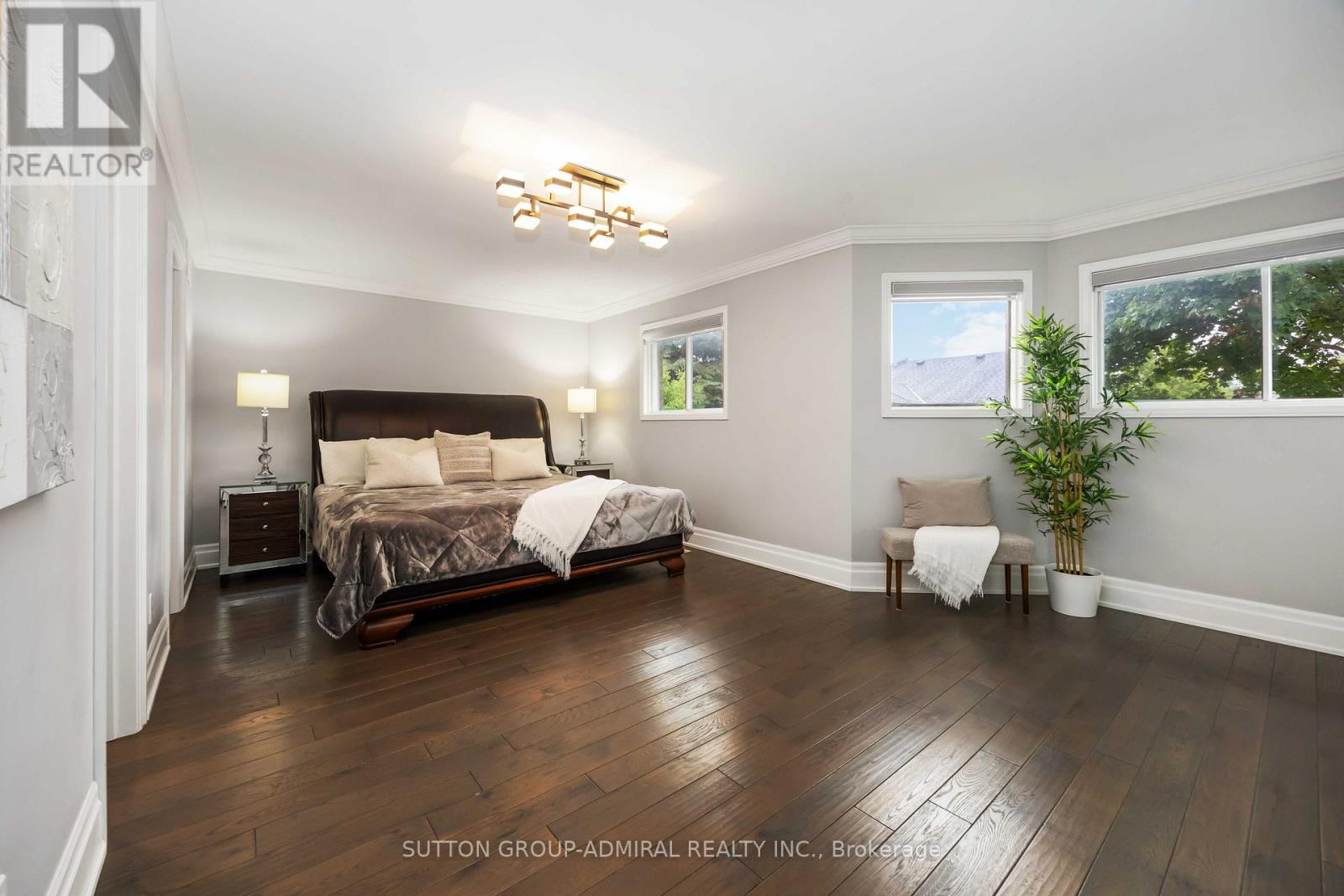Photo 1 of 455 Doyle Court, Newmarket ON