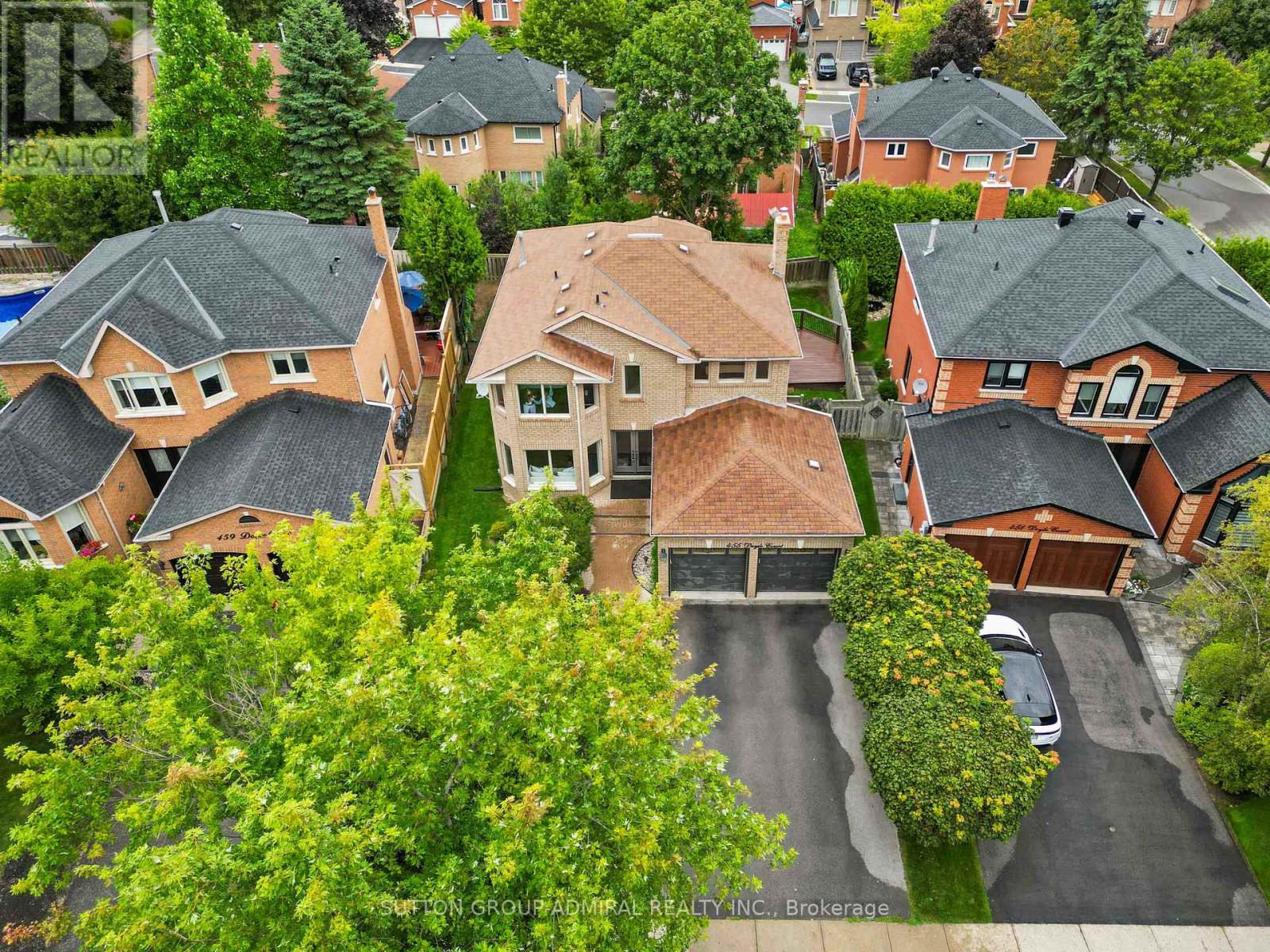 Photo 20 of 455 Doyle Court, Newmarket ON