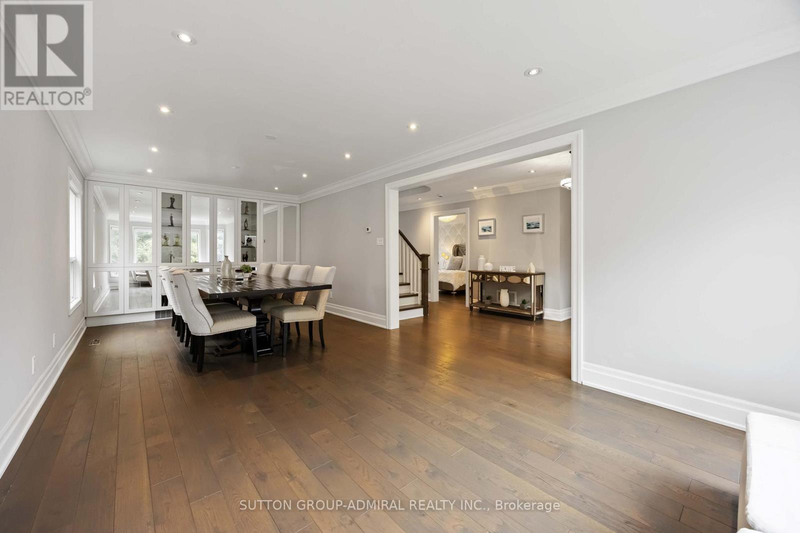 Photo 19 of 455 Doyle Court, Newmarket ON