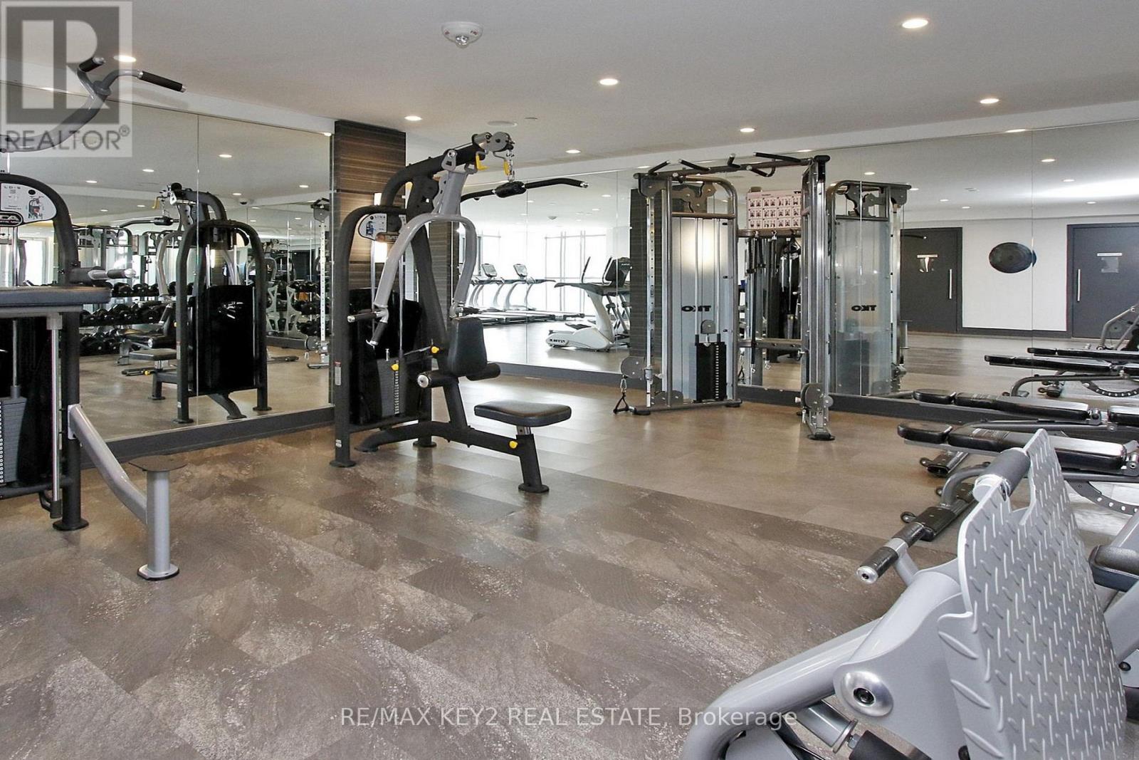 Photo 13 of 735 9471 Yonge Street, Richmond Hill ON