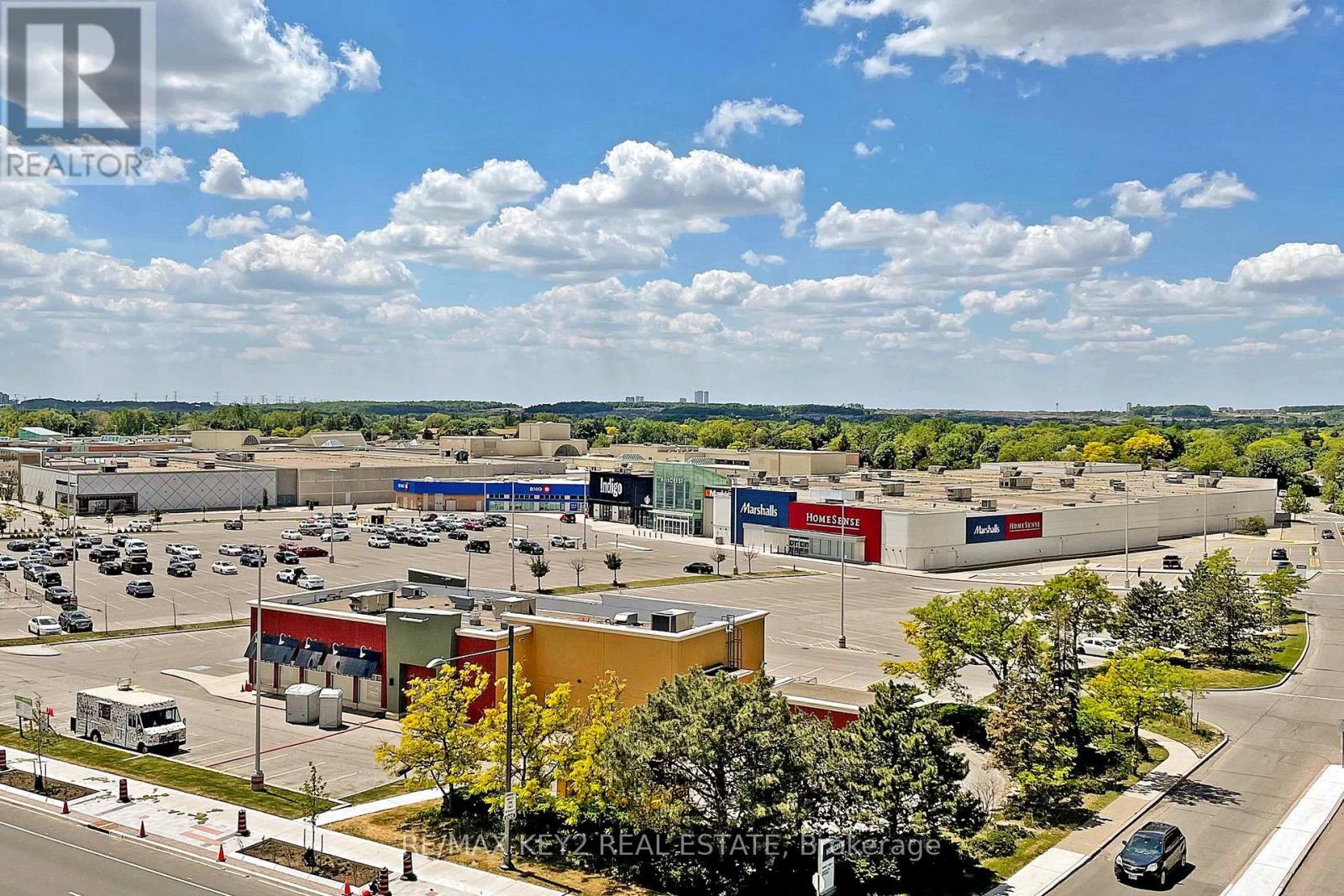 Photo 15 of 735 9471 Yonge Street, Richmond Hill ON